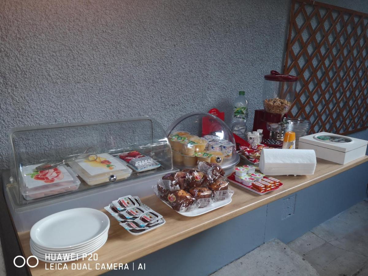Hotel Le Memphis Poitiers Luaran gambar